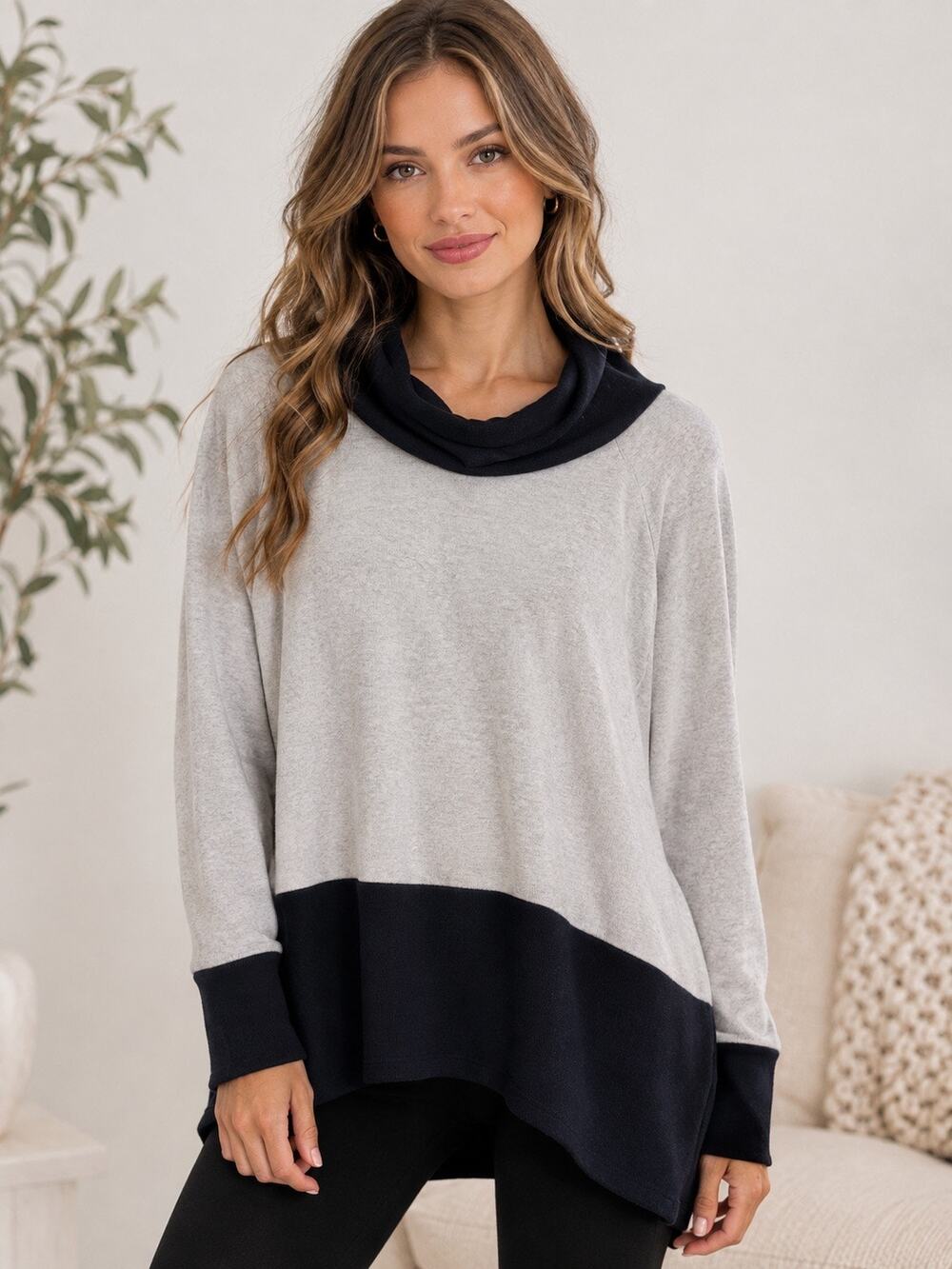 Cyrus NWT Size 1X Colorblock Cowl Neck Tunic Sweater Gray Black